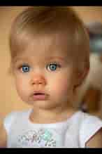 Résultat d’image pour bébé Beau yeux. Taille: 146 x 219. Source: www.pinterest.com