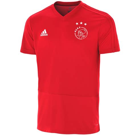rood trainingsshirt voor spelers en grijs trainingsshirt voor keepers ajax