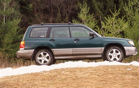 tested  subaru forester  awd alters  suv mold