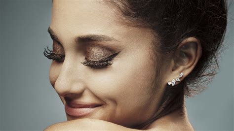 Ariana Grande Pretty Closeup Hd Wallpaper Background