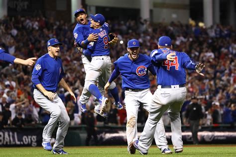 incredible    moment   chicago cubs won  world series   win