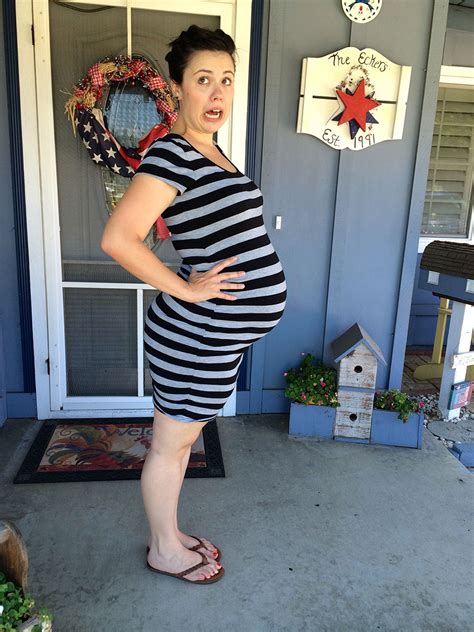 22 Weeks Pregnant With Twins – The Maternity Gallery