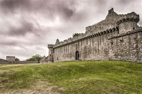 craigmillar    preserved medieval castles  scotland itinari