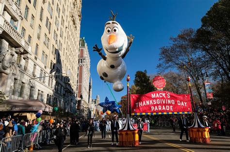 Macy S Thanksgiving Day Parade How To Watch Billboard
