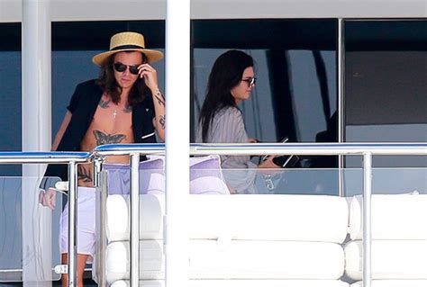 Harry Styles And Kendall Jenner Leaked Vacation Photos Hacker Targets