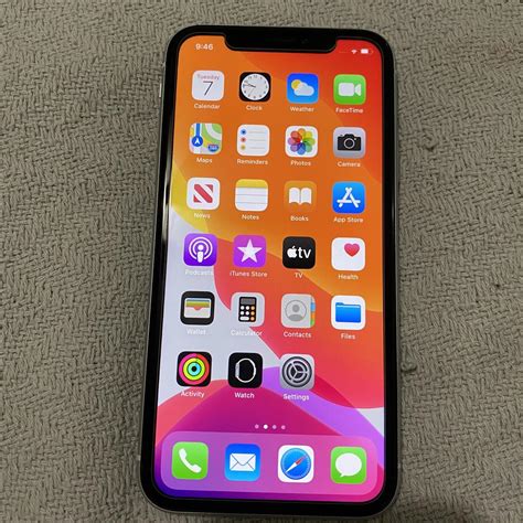 apple iphone xr att white gb  luah swappa