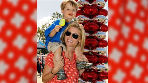 Julie Bowen On Her Son S Life Threatening Allergy