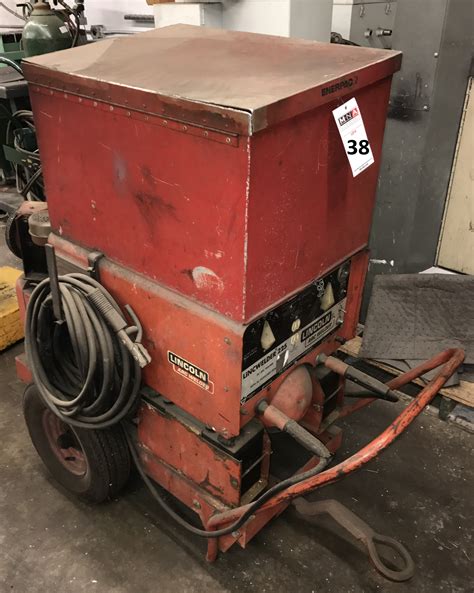 lincoln engine driven weldergenerator lincwelder  model dc   gasoline engine drive