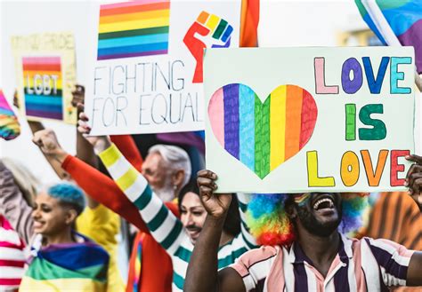 What To Expect At Your First Pride Parade Sunday Edit