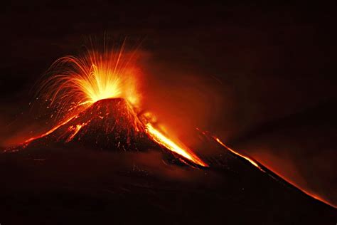 vulcani caratteristiche  struttura studentiit