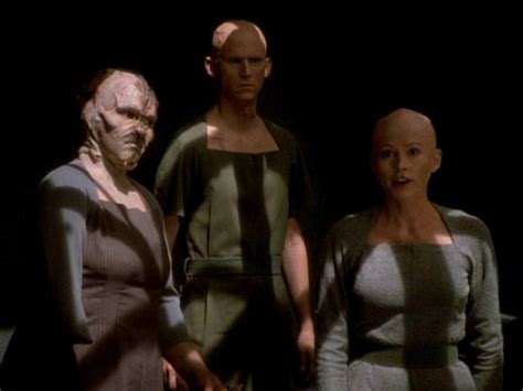 Ex Astris Scientia Star Trek Voyager Voy Season 3