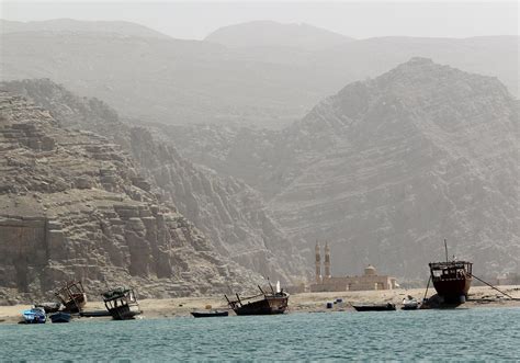 confusion   gulf  iran claims  seize american ship