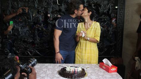 Aamir Turns 53 Kiran Kisses Stays With Husband As He