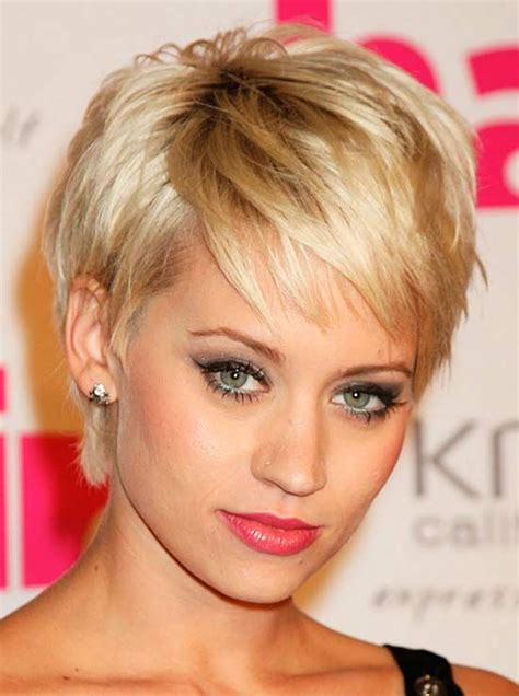 12 Fabulous Short Hairstyles With Bangs Pretty Designs