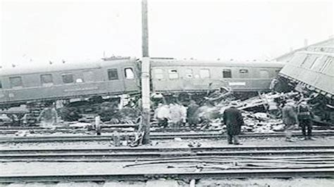 balvano deadliest train disasters  history  train