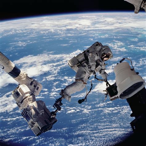 nasa astronauts spacewalk   international space
