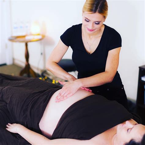many benefits of a postnatal and prenatal massage