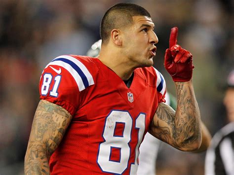 Tim Tebow Couldn T Stop Aaron Hernandez From Slugging Bouncer In 2007