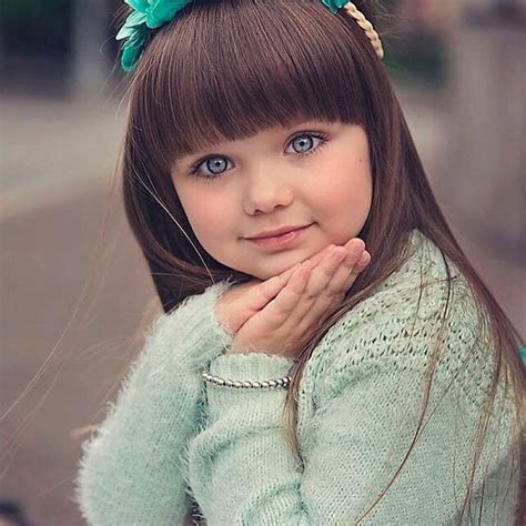 A Menina Mais Bonita Do Mundo é Uma Russa De 6 Anos