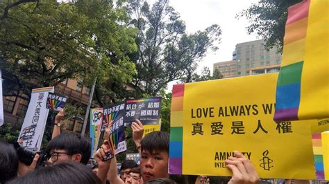 taiwan becomes first country in asia to legalize same sex marriage abd news my look
