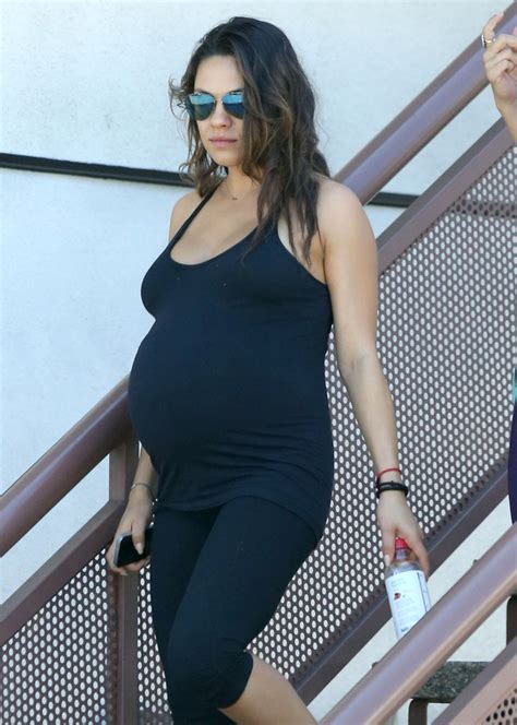 it s almost labor day so here are 18 pregnant celebrities who could