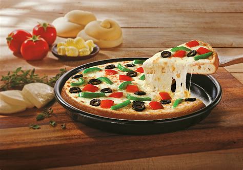 dominos pizza fresh pan pizza range choose   variety  pizza bases