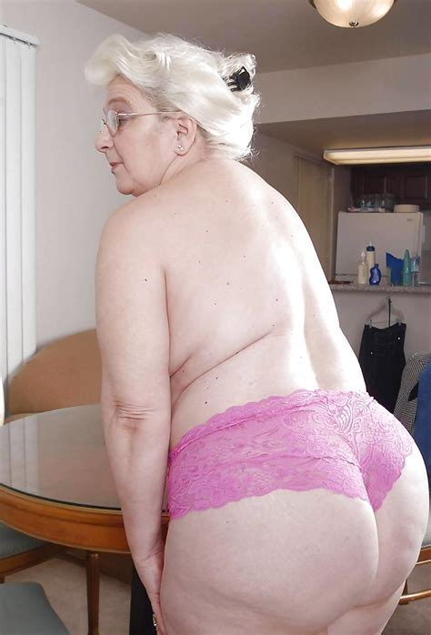 my sexy big ass granny cricket 13 pics