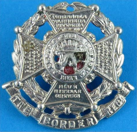 border regiment 15 battle honours collar badge red felt badge