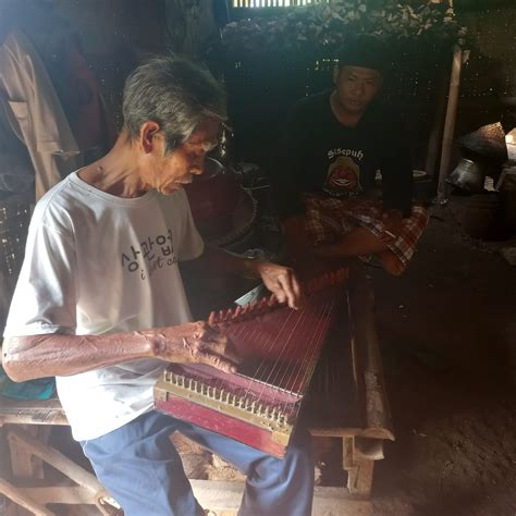 Kecapi Alat Musik Tradisional Asal Jabar Masih Terjaga Hingga Sekarang