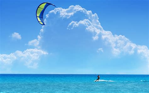 extreme sports kitesurfing