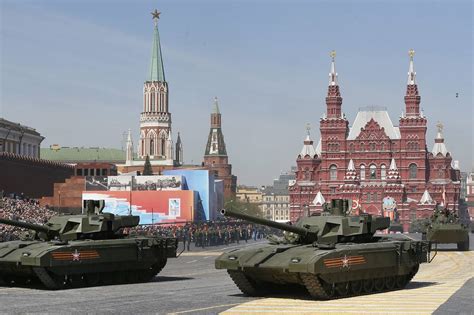 economic crisis slows putins plans  modernize russian military wsj