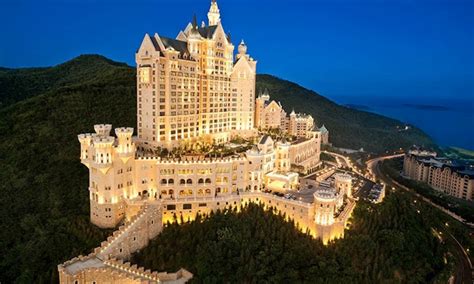top  unique luxury hotels   world travelluxury