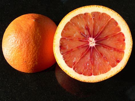 blood oranges   photo  freeimages