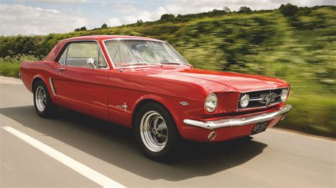 buy   gen ford mustang classic sports car