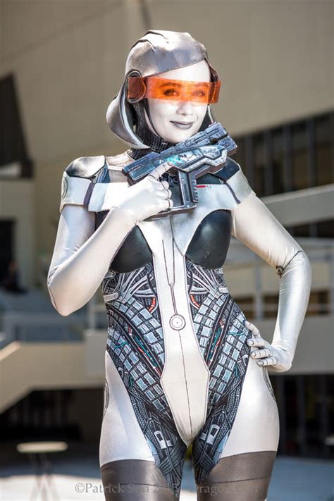 Vorcha And Edi Dragoncon 2015 Cosplay Photographs