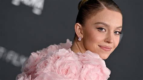 Sydney Sweeney Nailed The Balletcore Trend In A Pink Tutu And Matching