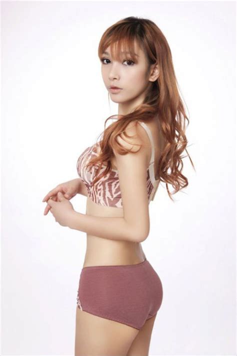 le transessuali più belle jessica liu shi han 刘诗涵 is a pretty model