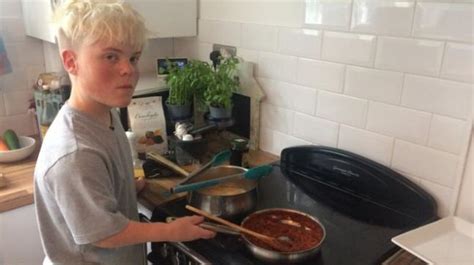 gordon ramsay offers job to dwarf teen banned from college internet tears up lifestyle news