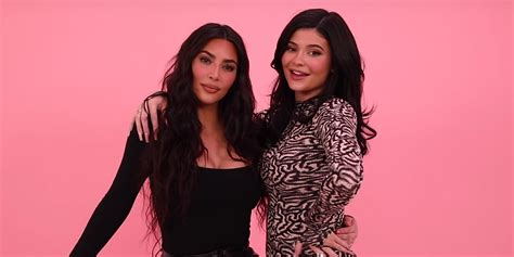 kim kardashian y kylie jenner se maquillan en youtube