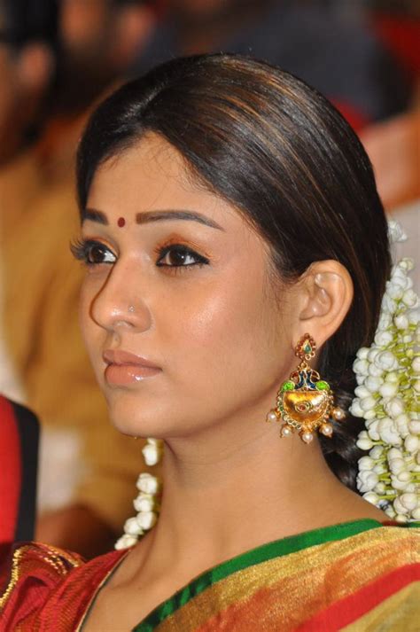 hot sexy images nayanthara latest new look photo gallery in saree
