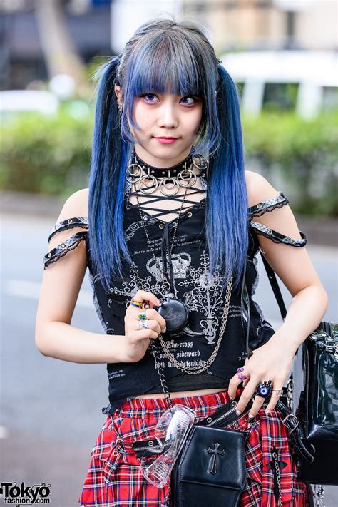 japanese idols street styles w purple bob blue twin