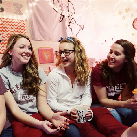 a do it yourself guide to decorating dorm rooms evangel university