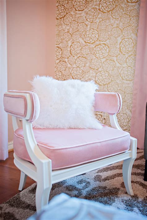 pretty pink chair