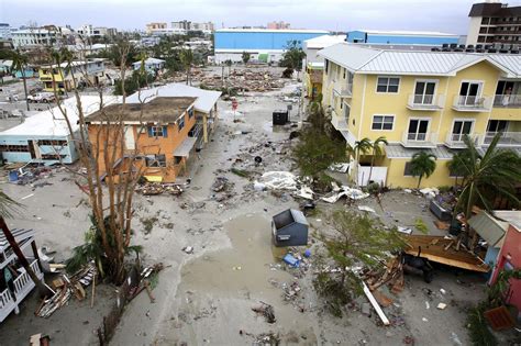 hurricane ian barrels  south carolina  leaving    dead  millions