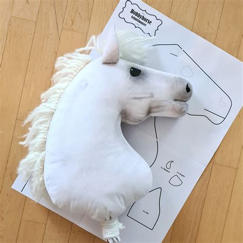 hobby horse sewing pattern  tutorial   diy stick horse step  step sewing