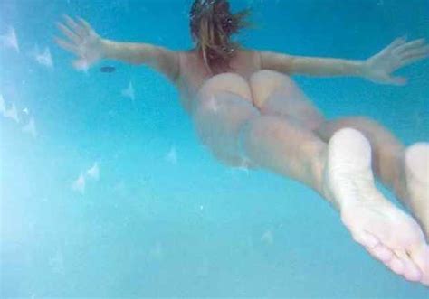 girl tricked into sex underwater