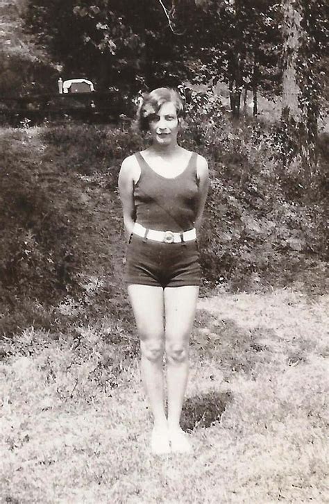 43 interesting vintage snapshots of women in swimsuits from the 1920s