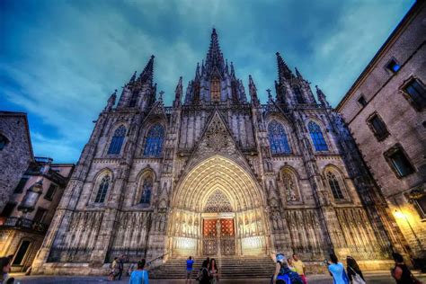 conoce todo sobre la catedral de barcelona en espana