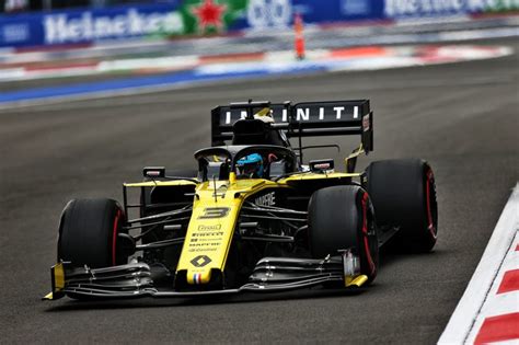 mixed friday   renault drivers  mexico  checkered flag