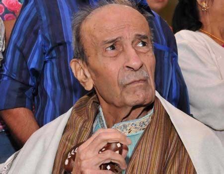 gujarati playwright taarak mehta passes  india  england news